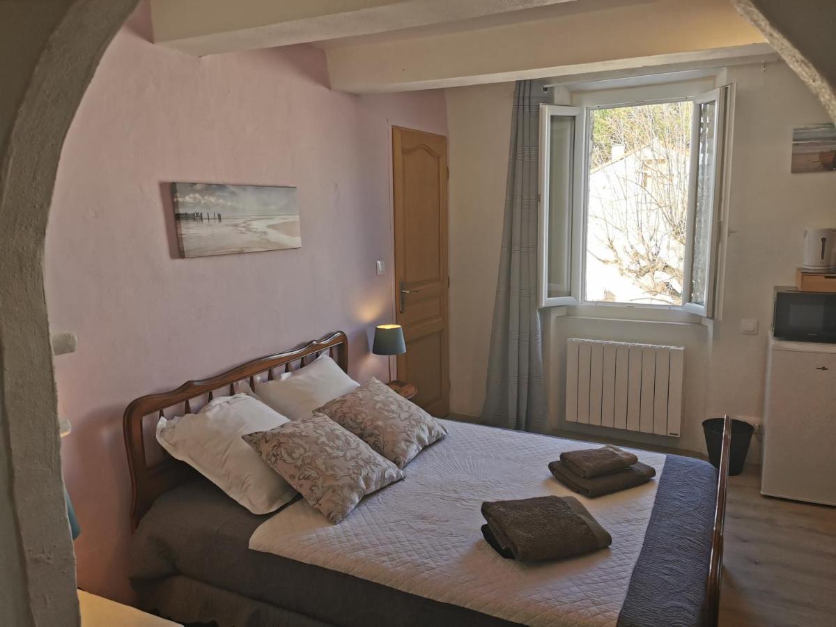 1832 La Rabassiere Bed & Breakfast Malaucène Eksteriør bilde